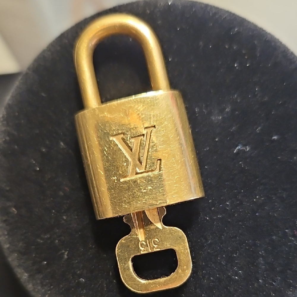Louis Vuitton Gold Lock and Key Set #313